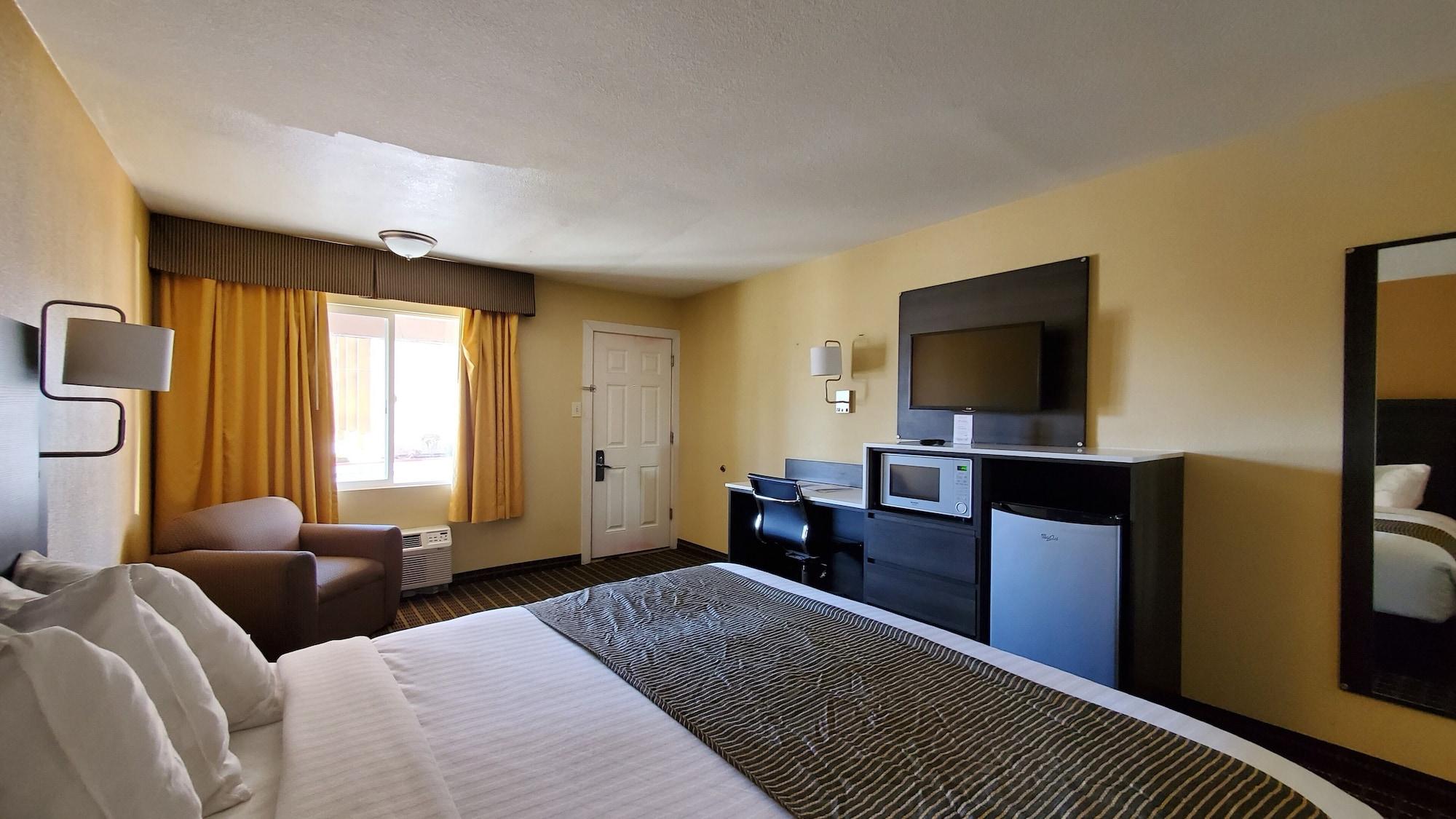 Ramada By Wyndham Flagstaff East Exterior foto