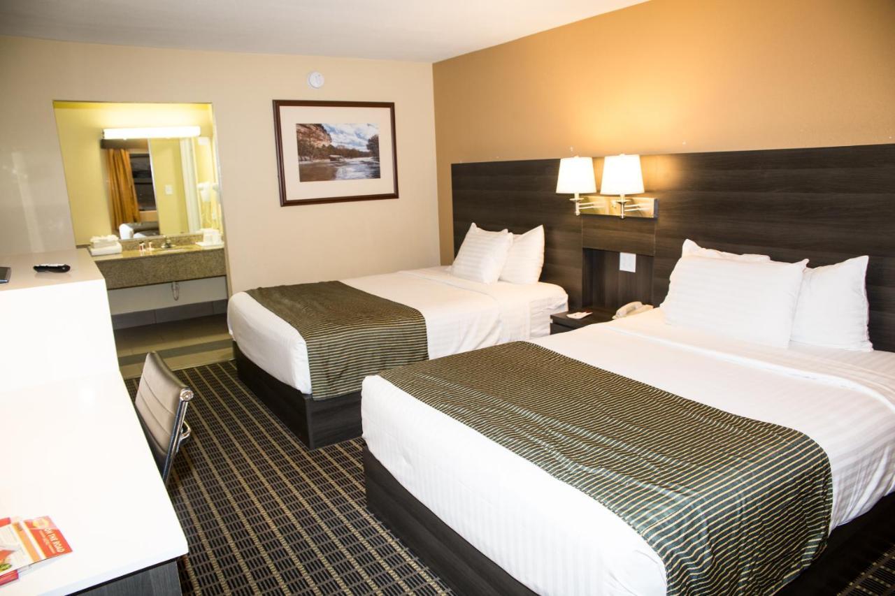 Ramada By Wyndham Flagstaff East Exterior foto